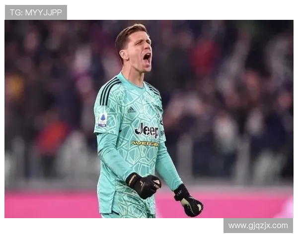 什琴斯尼：莱万第一个说服我加盟巴萨；不接受就太愚蠢了